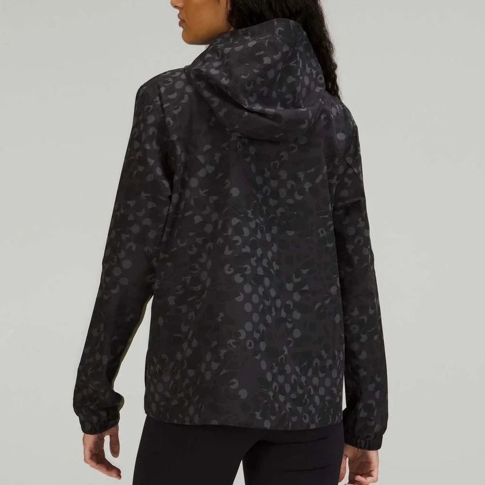 Lululemon Packable Water-Repellent Jacket, Black Primal Dot‎
